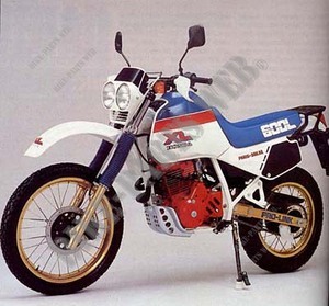 Housse de selle Honda XL600LM 1985 et 86 -logo 600L- version courte - H269-I SHORT